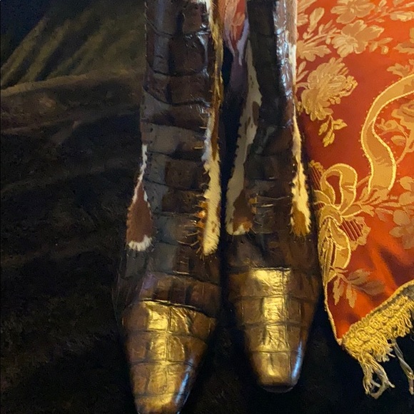 Boots - Picture 6 of 6